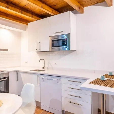 Macarena, En El Centro De Sevilla, Con Ac